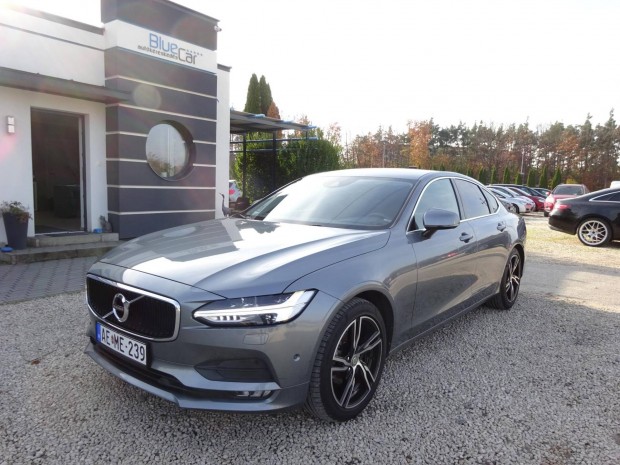 Volvo S90 2.0 D [D4] Momentum Geartronic Xenon!...